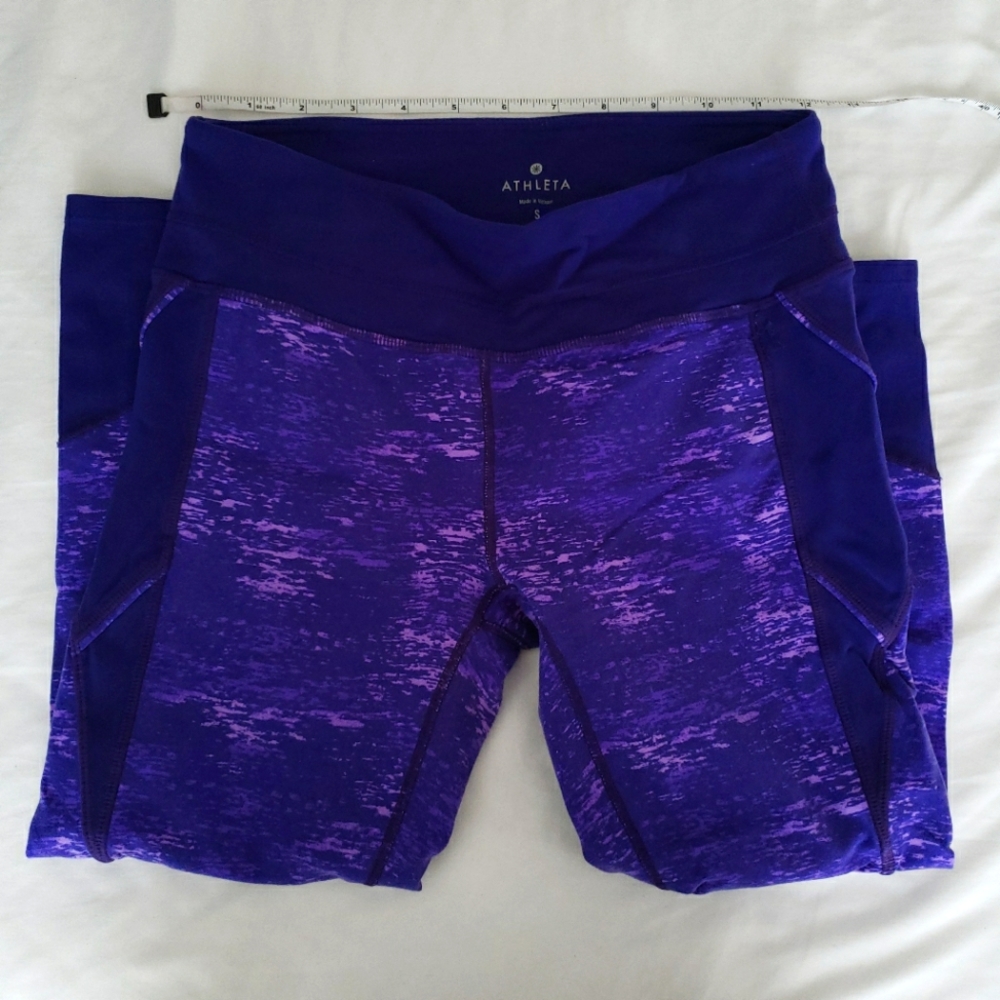 Fabletics Purple Camo Print Capri Cropped Leggings Size Small #54023